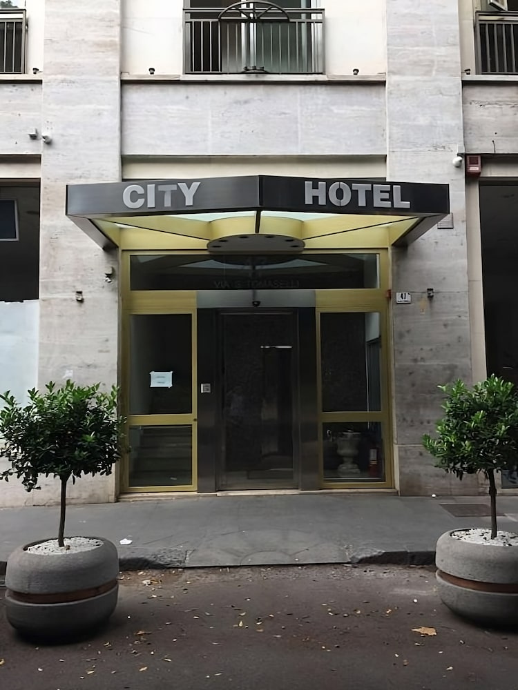 City Hall 1/50