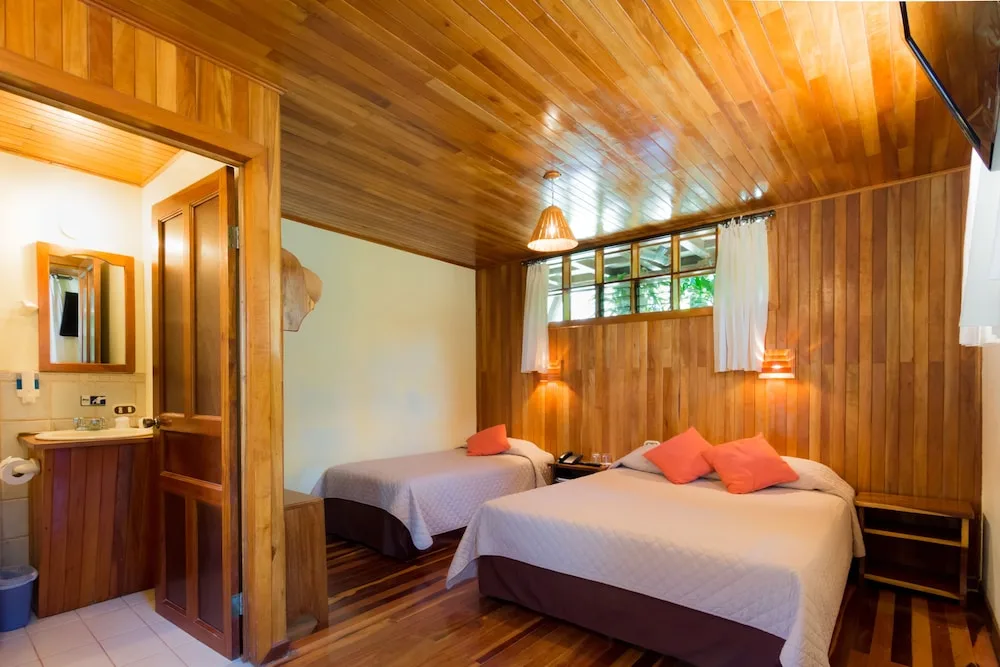 Monteverde Country Lodge 34/72