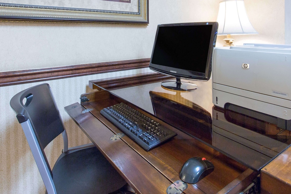 Days Inn by Wyndham Princeton 28/32