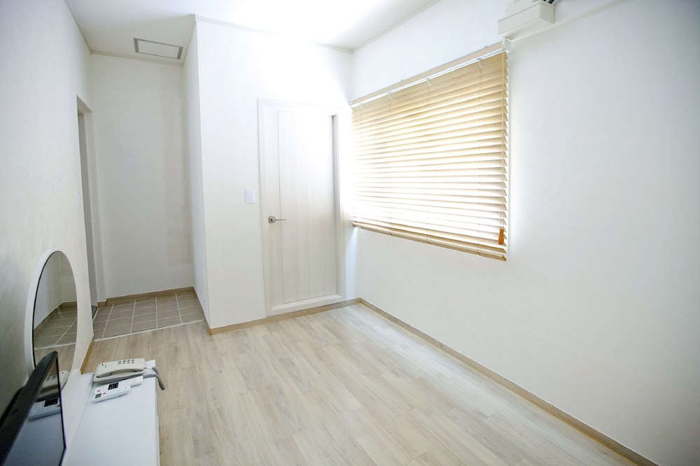 ARI House 39/39