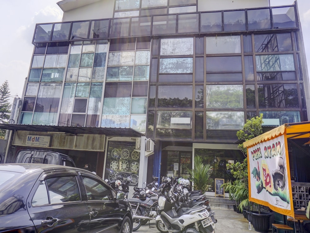 OYO 1805 Fatmawati Mansion Syariah 1/31