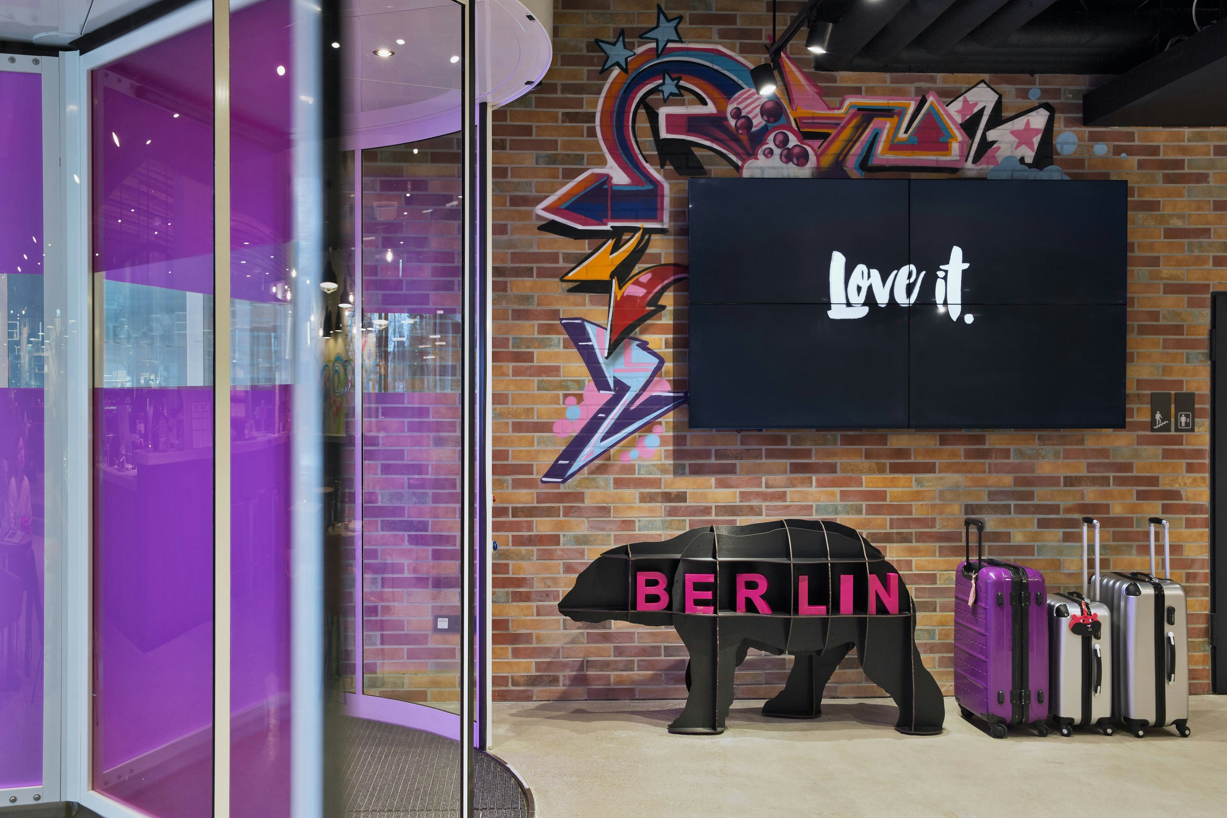 MOXY BERLIN HUMBOLDTHAIN PARK in BERLIN