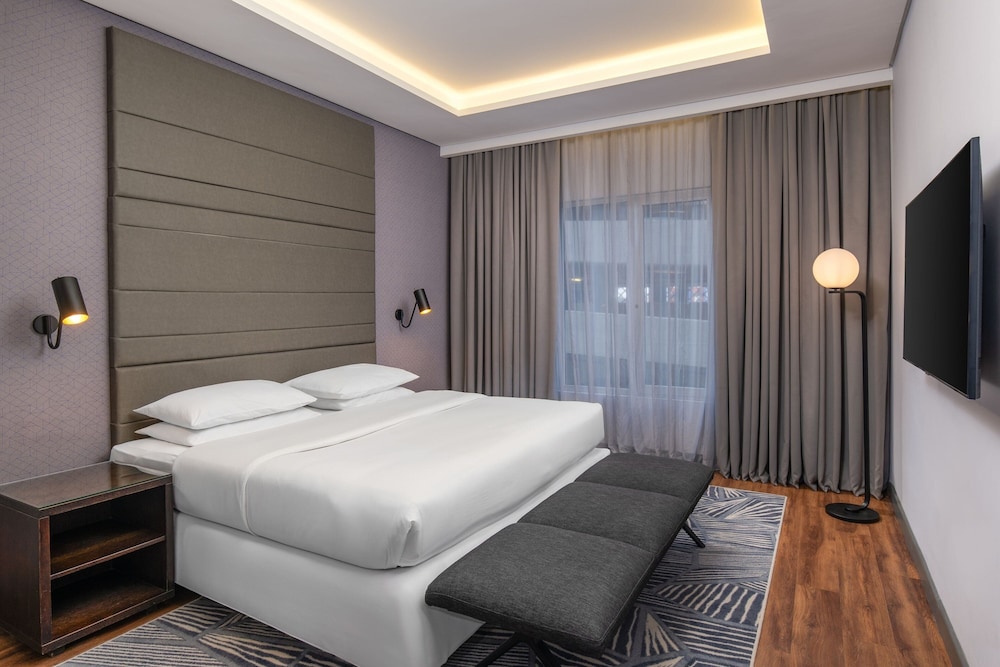 1 Bedroom, Diplomat, Suite, Club Lounge Access