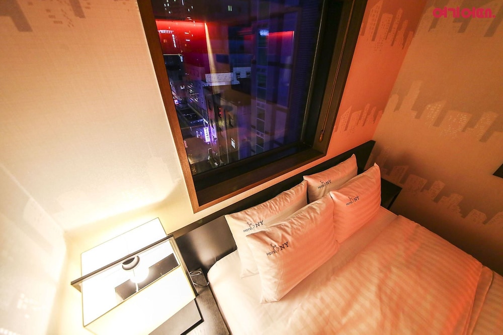 New York Hotel 27/50