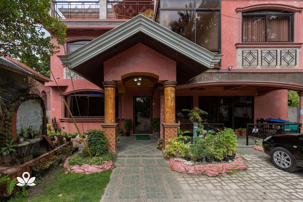 OYO 426 Coco Grove Tourist Inn 11/34