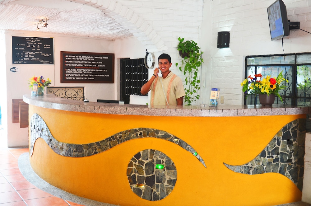 Hotel Hacienda de Vallarta Centro 4/50