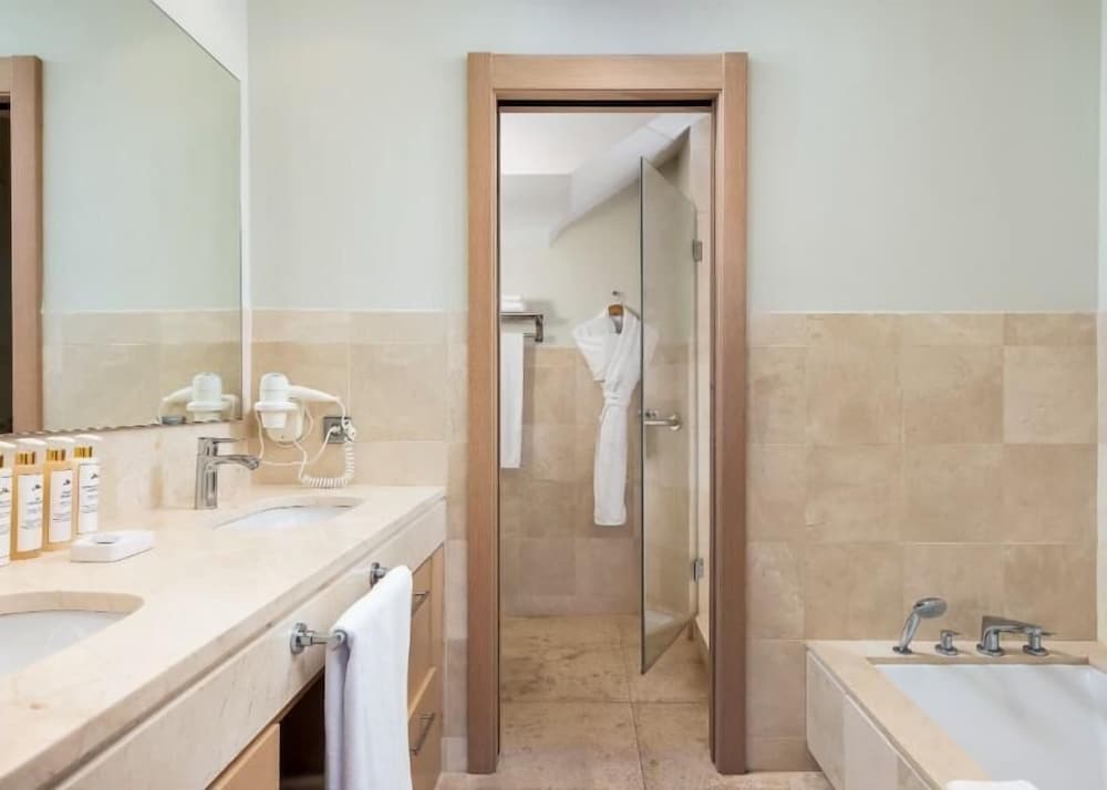 Las Terrazas de Abama Suites 75/75