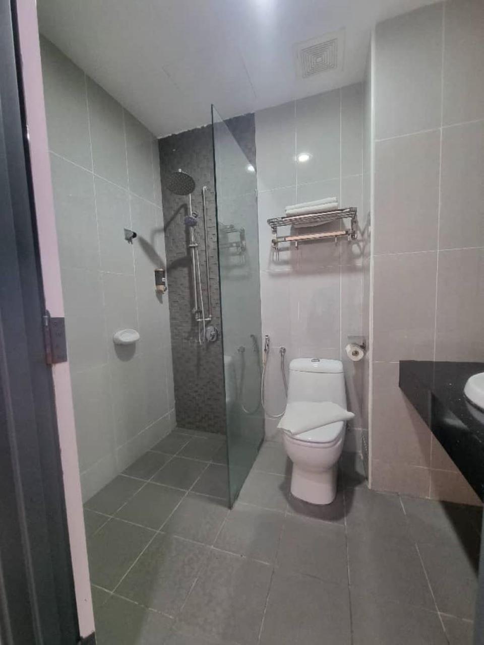 Capital O 89647 Atta Hotel 48/49