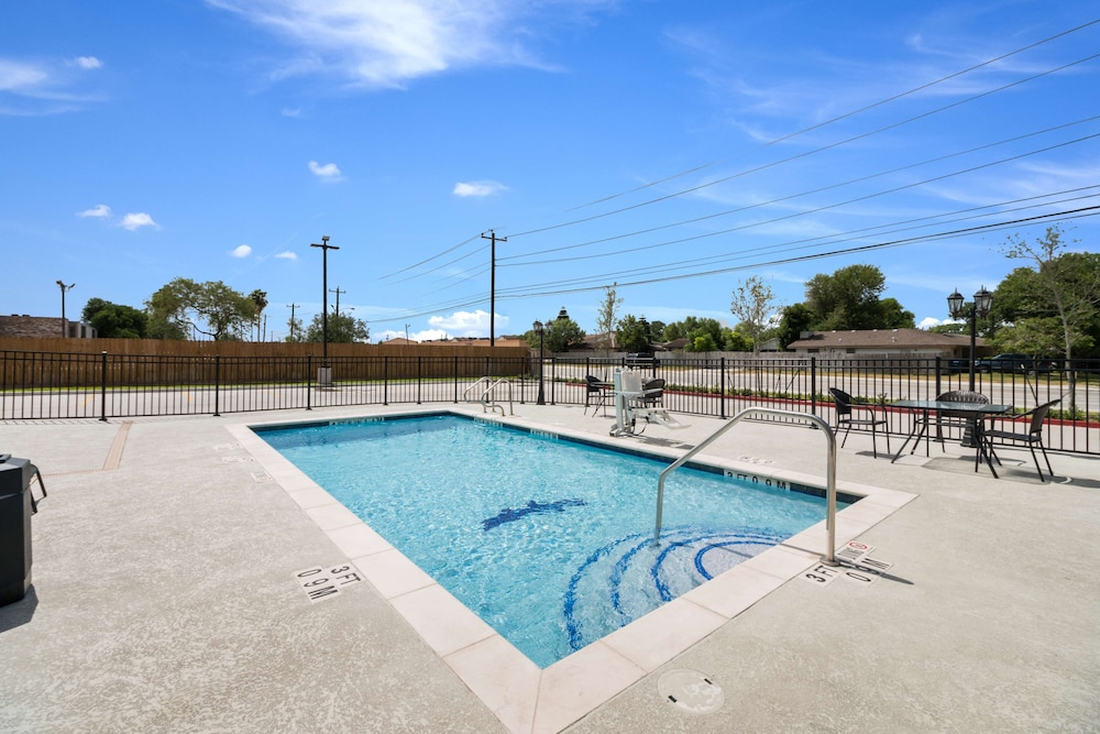 Motel6 Corpus Christi, TX 31/62