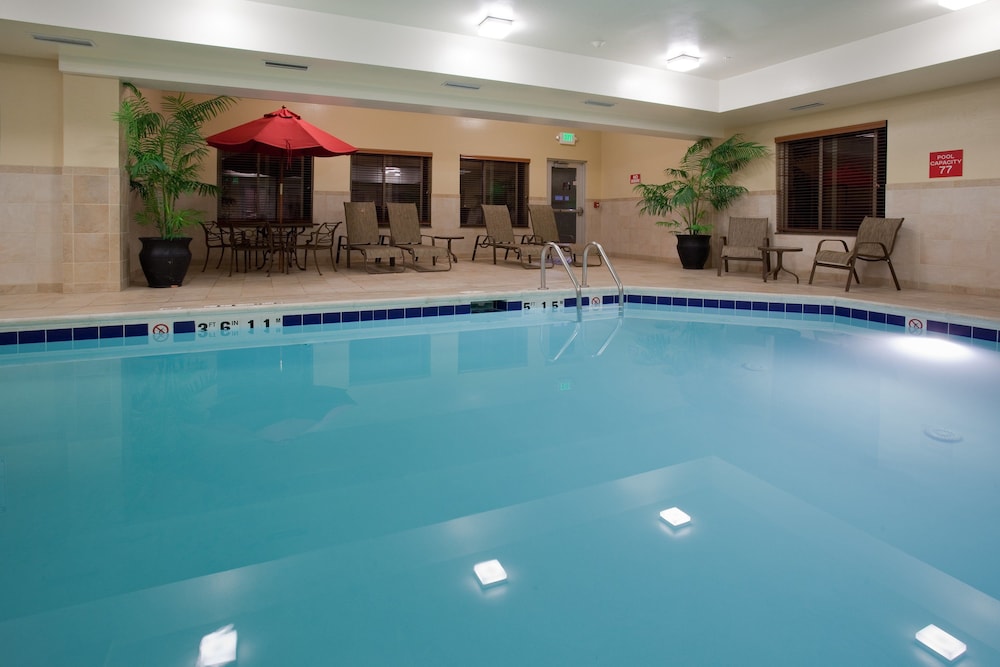 Holiday Inn Express Hotel & Suites Vernal - Dinosaurland 45/77