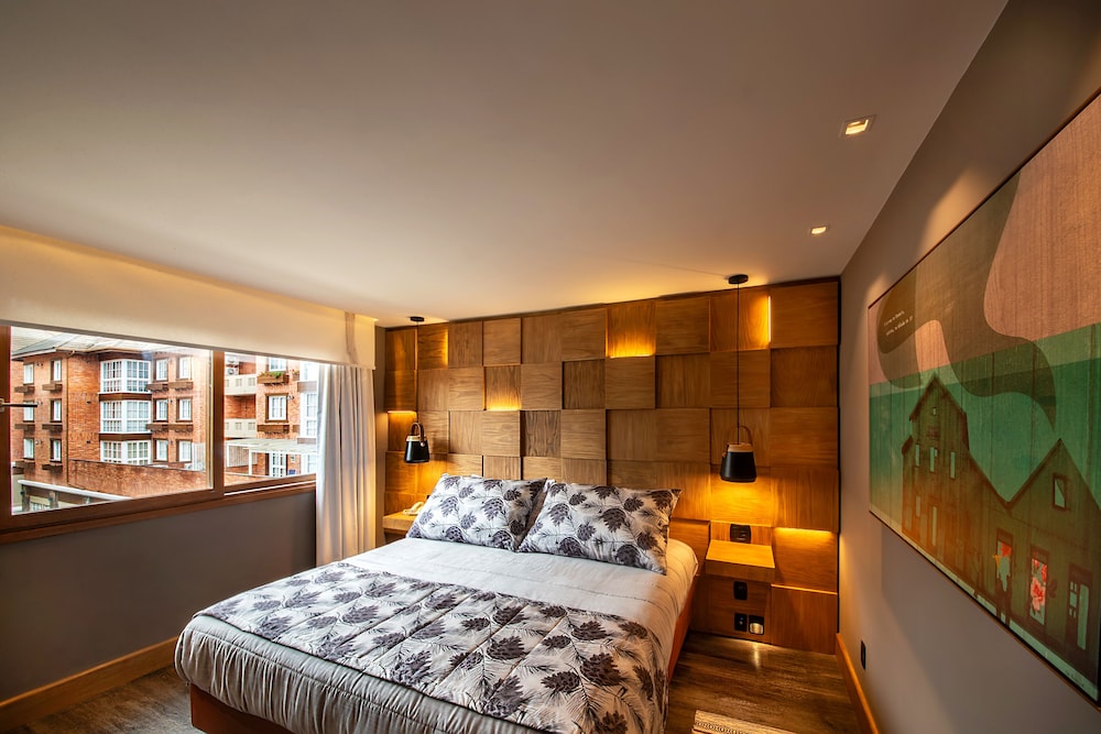 Hotel Wood 13/46