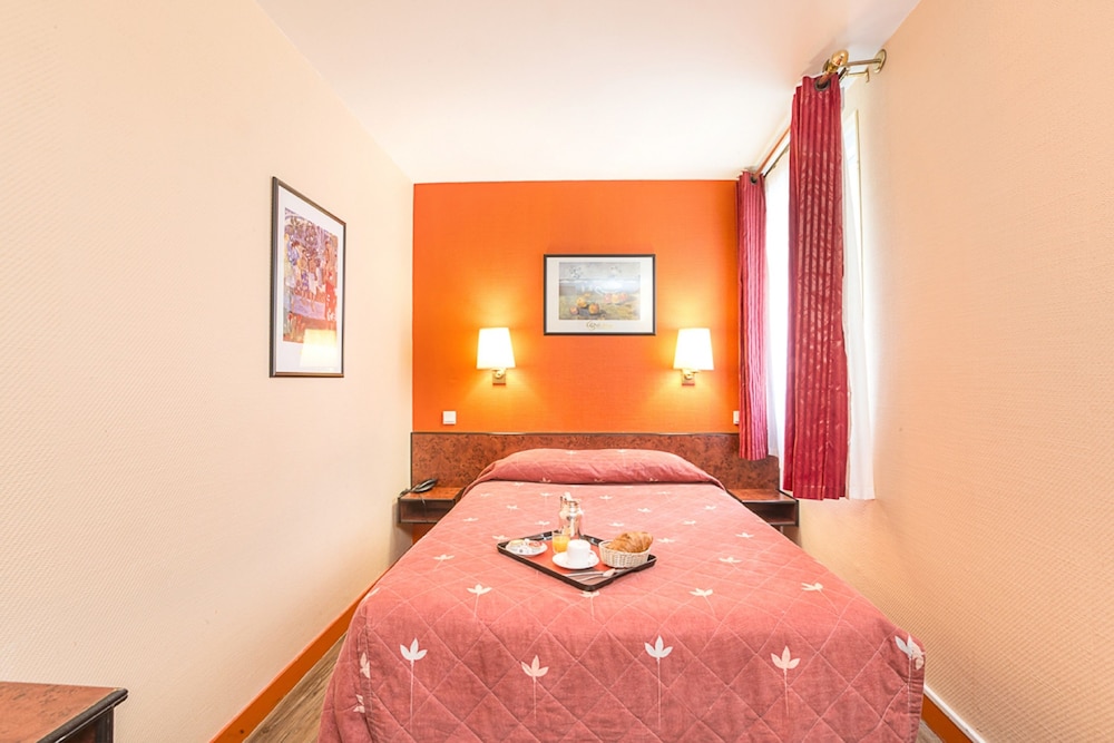 HOTEL PIERRE NICOLE 18/53