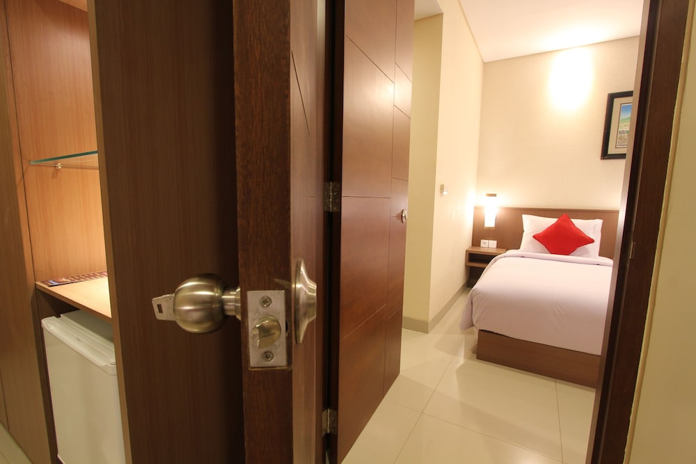 Grand La Walon Hotel 34/66