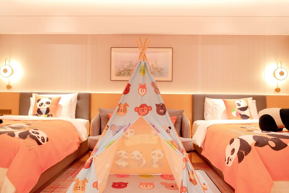 Wyndham Grand Zhaoqing Downtown 12/47
