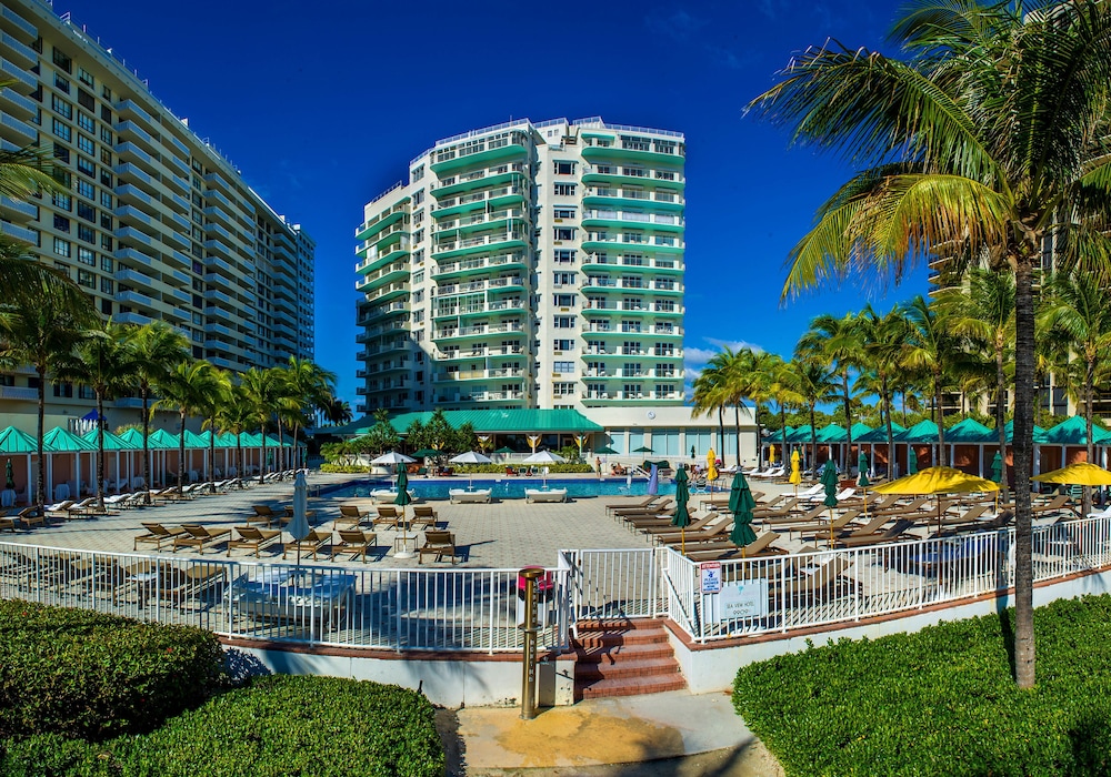 Sea View Hotel 63/74