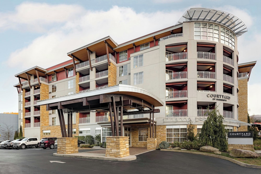 Courtyard Gatlinburg Downtown 11/68