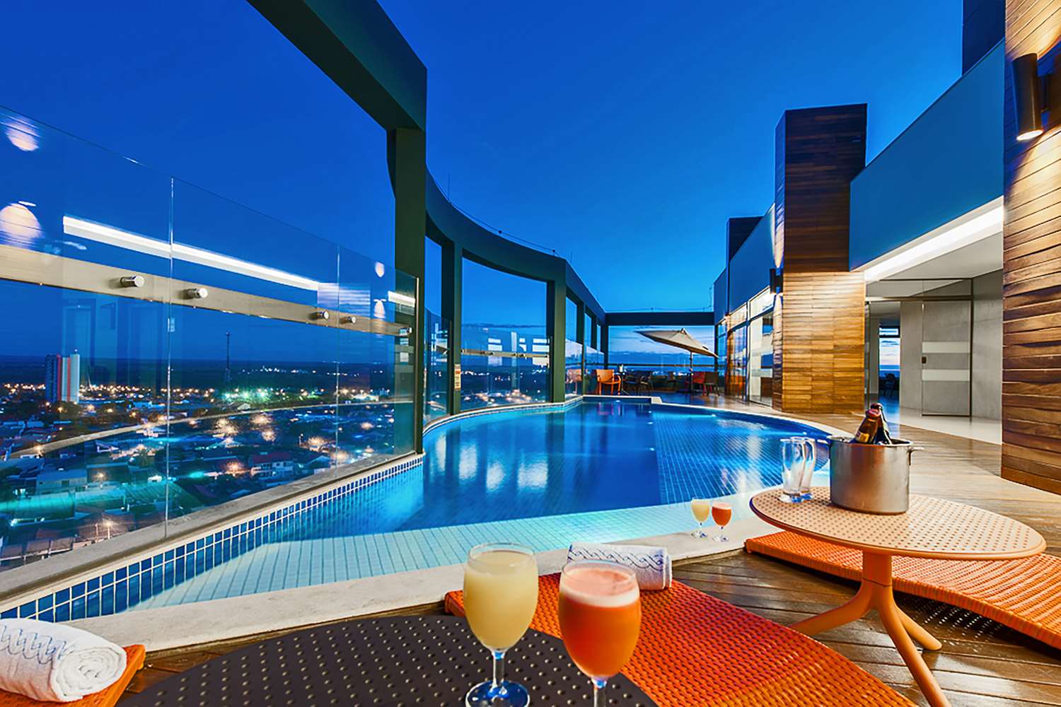 Comfort Hotel & Suites Rondonopolis 15/16