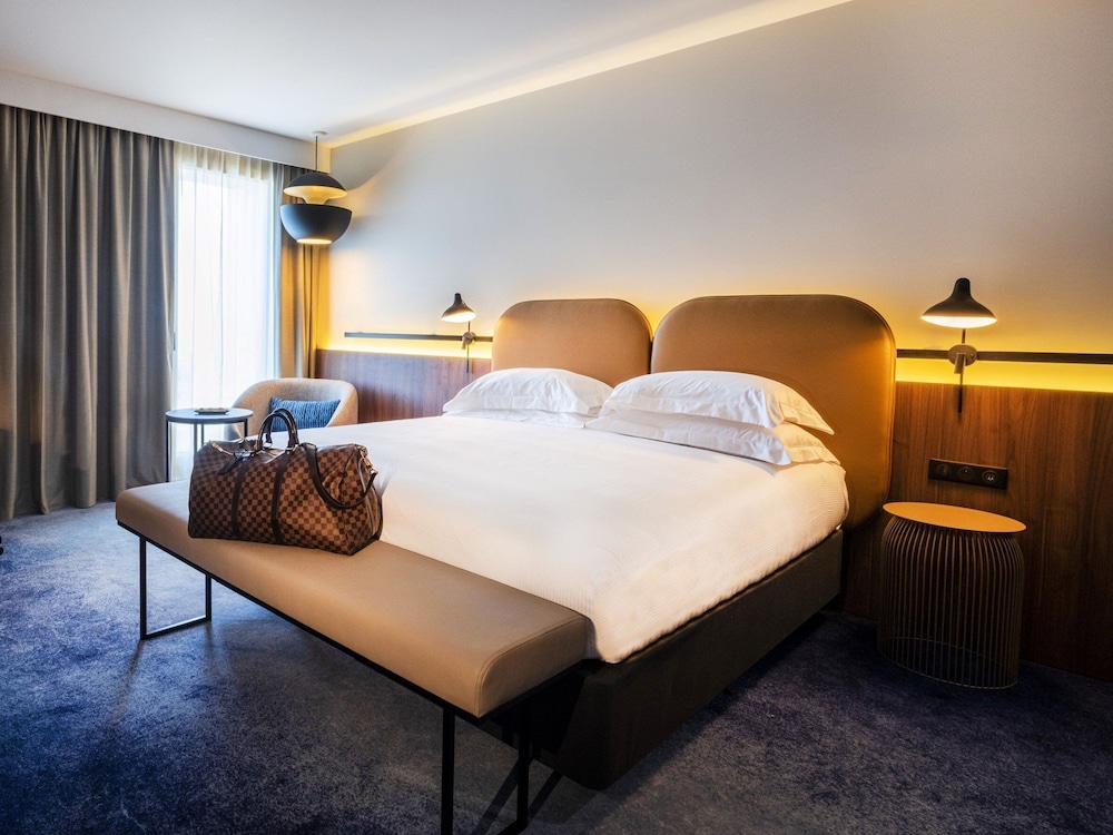 Crowne Plaza Nice - Grand Arenas 12/81