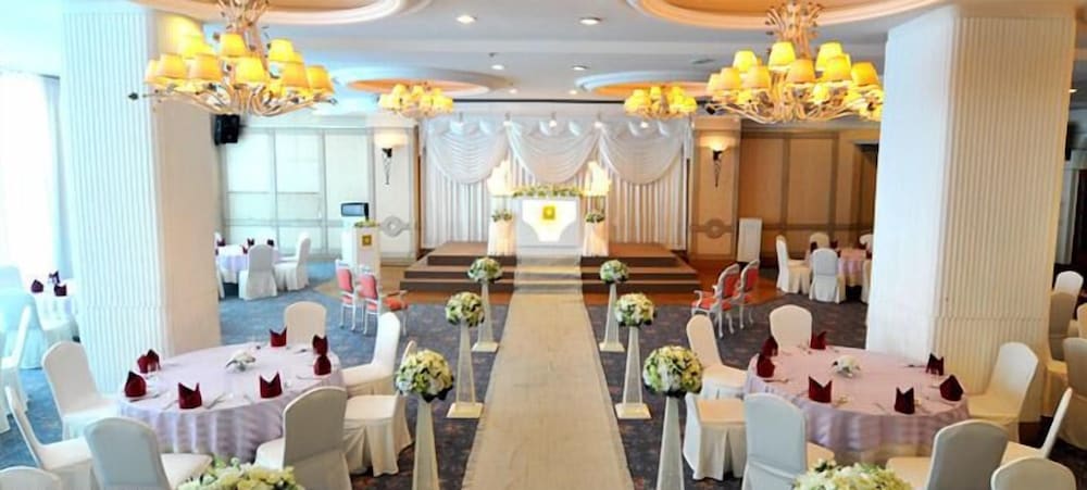 Song Jung Hotel 18/25
