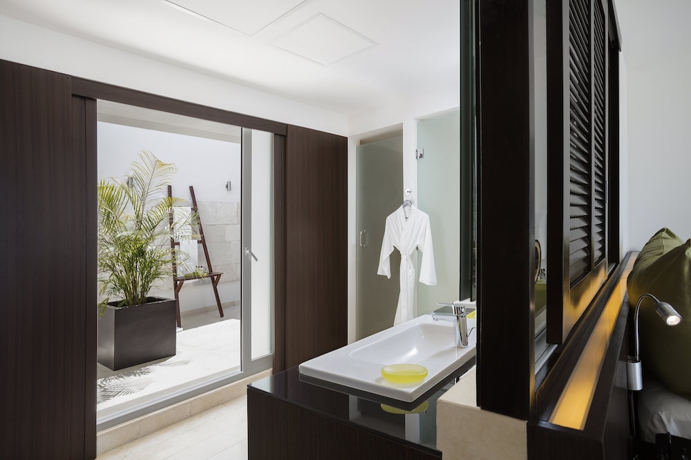 Presidente Intercontinental Cancun Resort 26/82