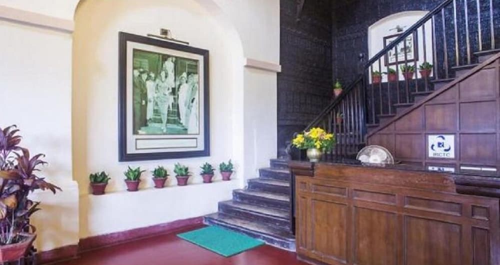 Chanakya Bnr Hotel 11/50