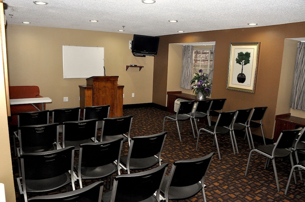 Microtel Inn & Suites by Wyndham Lithonia/Stone Mountain 15/31