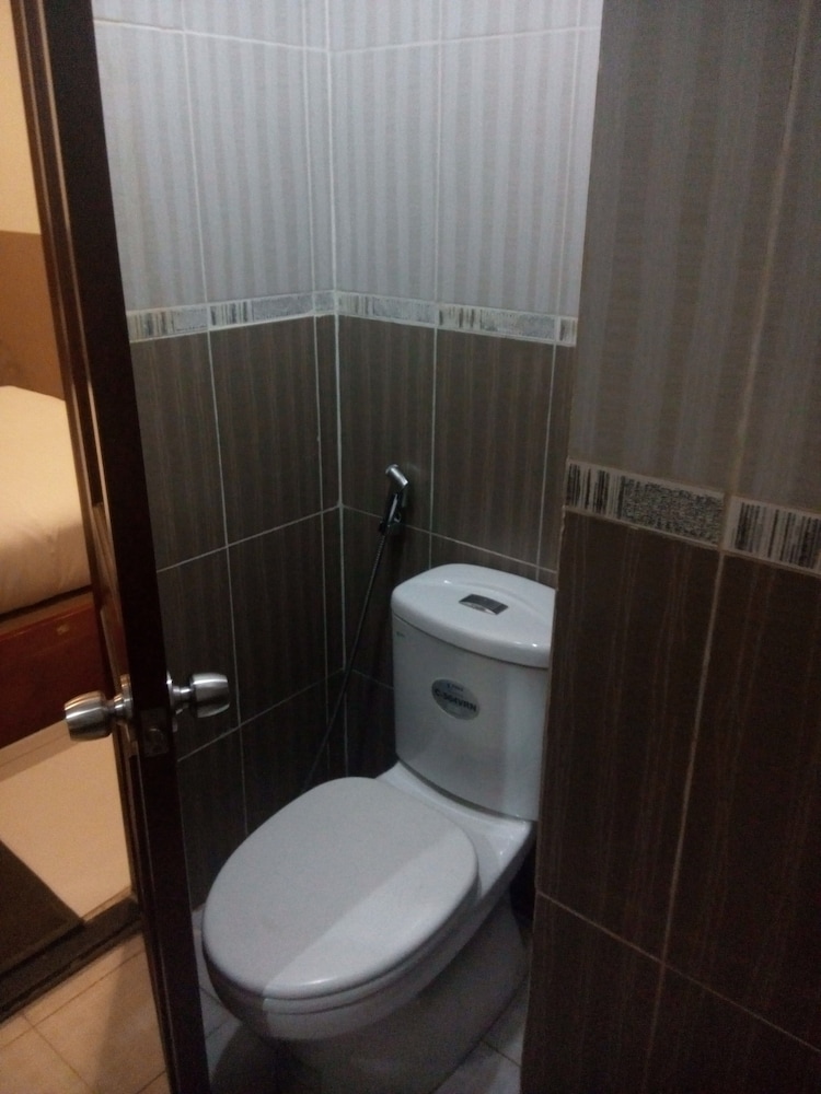 Mi Linh Hotel 60/62