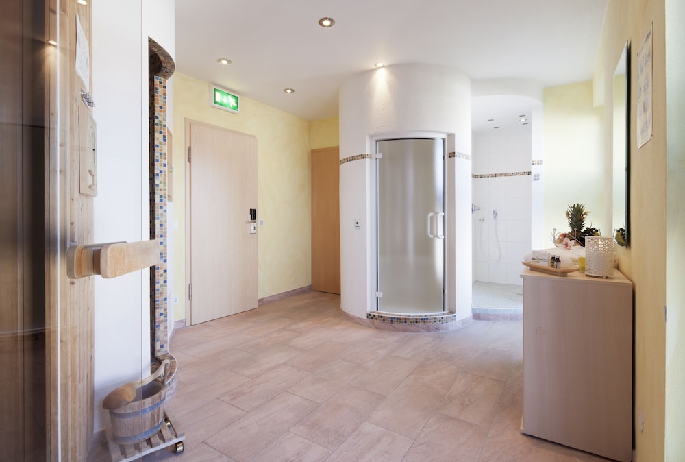 Best Hotel Zeller 34/64