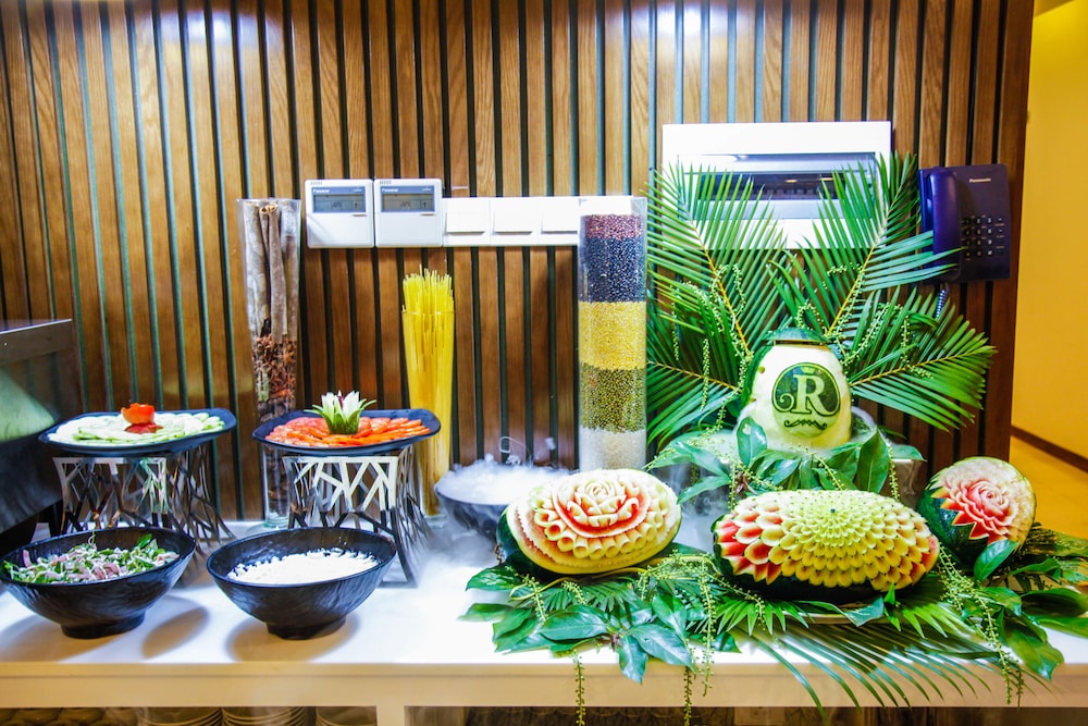 Ritzy Boutique Hotel Da Nang 41/77