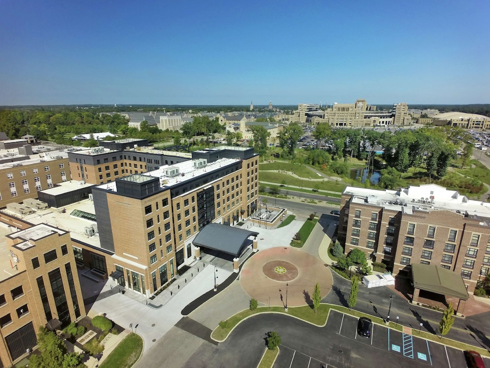 Embassy Suites by Hilton South Bend at Notre Dame 1/63