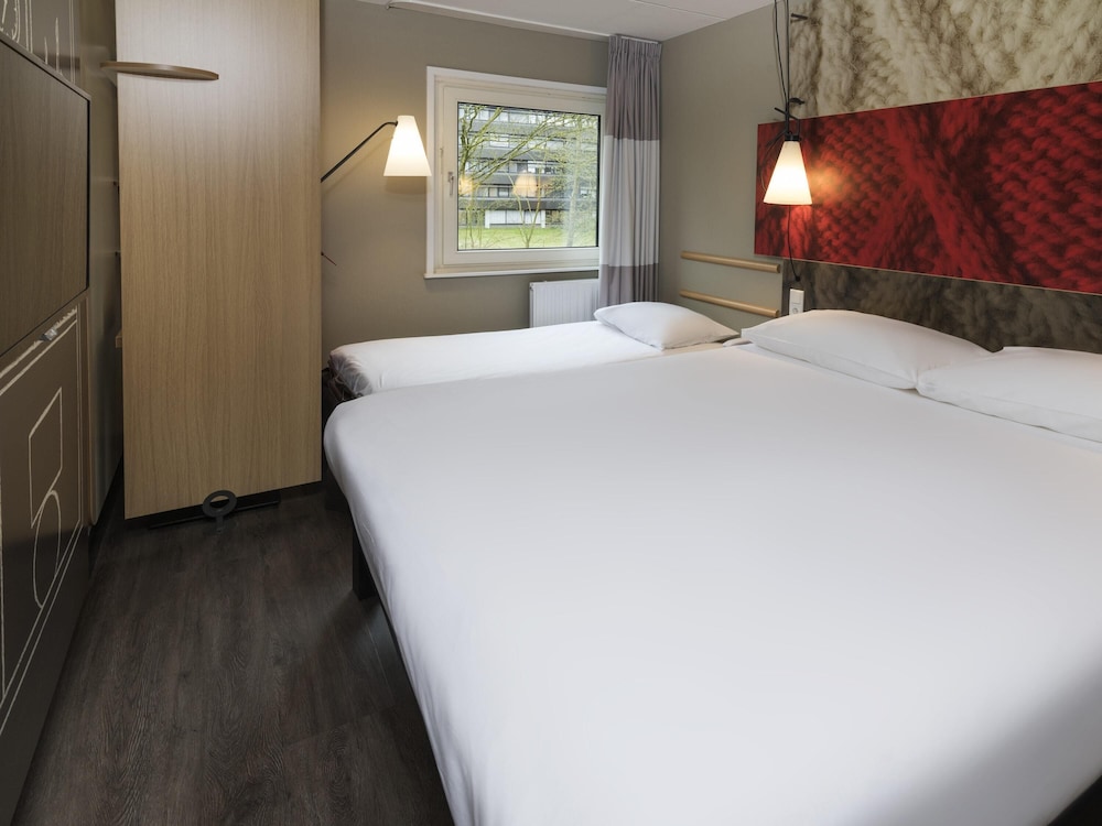 Ibis Tilburg 9/50