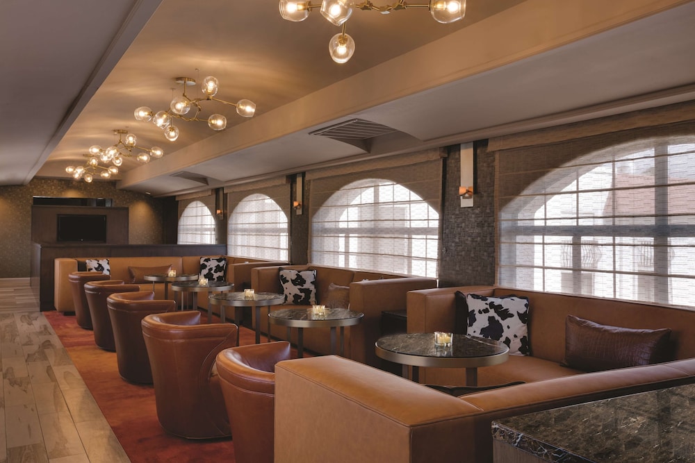 Embassy Suites by Hilton Scottsdale Resort 37/63