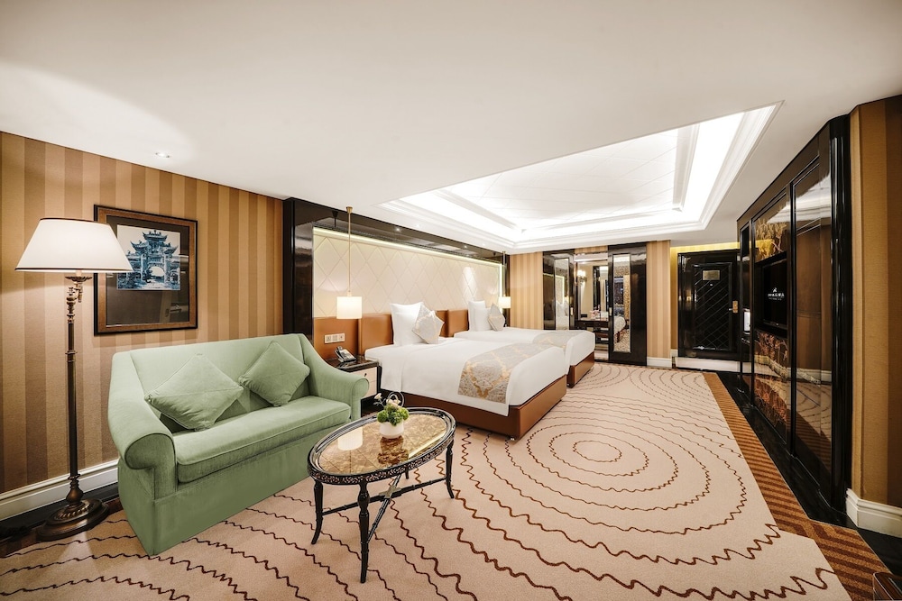 Chengdu Renhe Spring Hotel 18/39