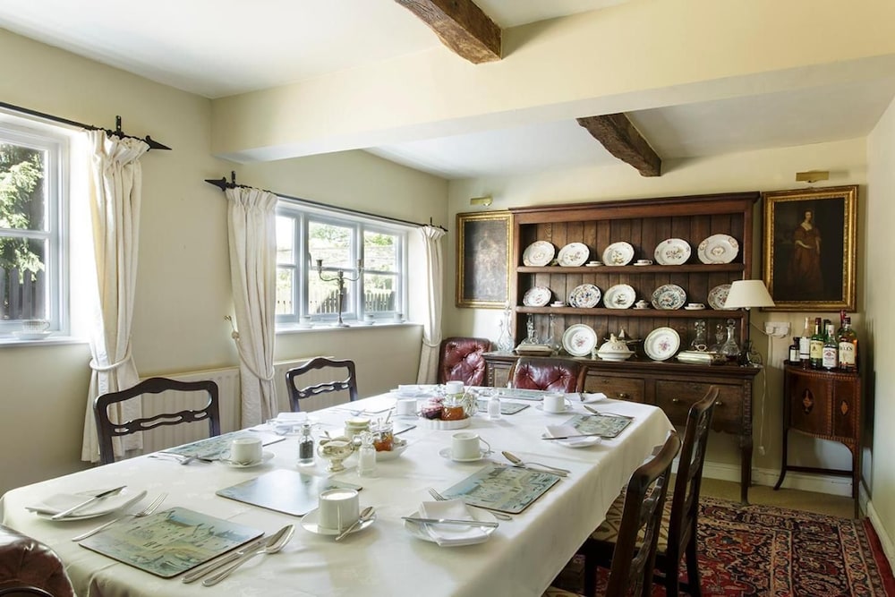 Church Farm B&B 24/47