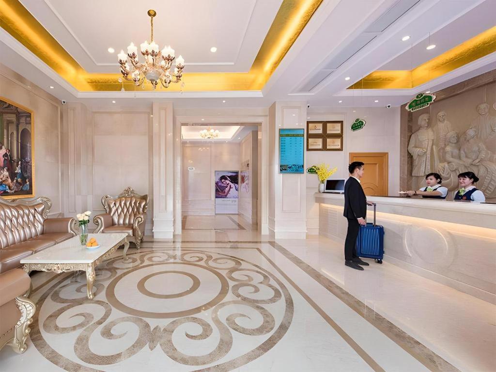 Vienna Hotel (Shenzhen Guanlan Shanshui Tianyuan) 12/58