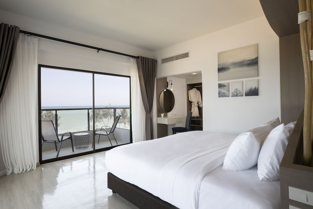 Centara Life Cha-Am Beach Resort Hua Hin 16/74