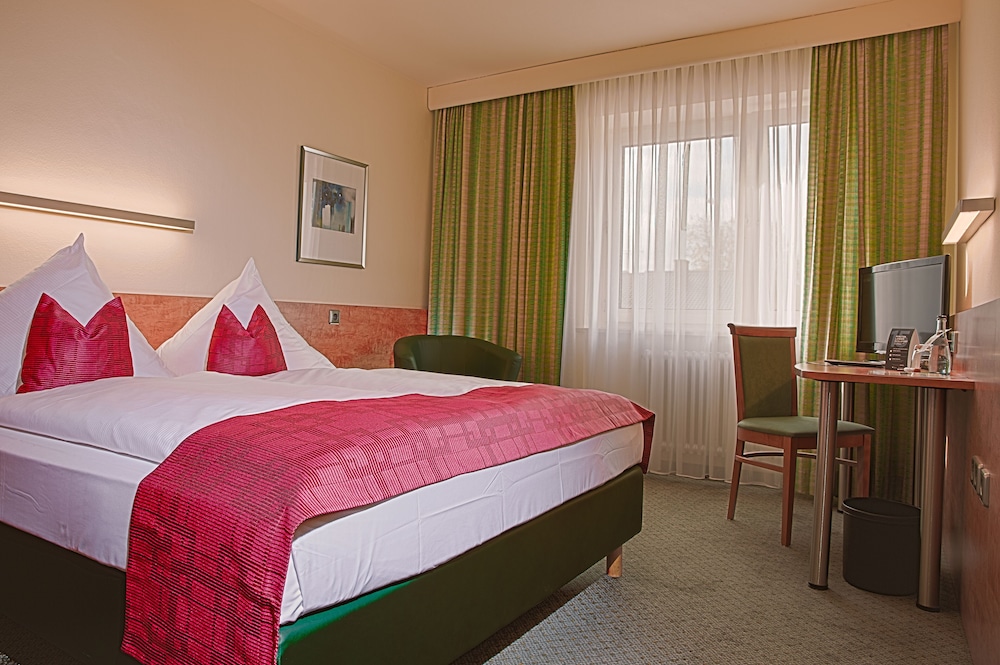 Am Moosfeld Hotel Munich 5/50