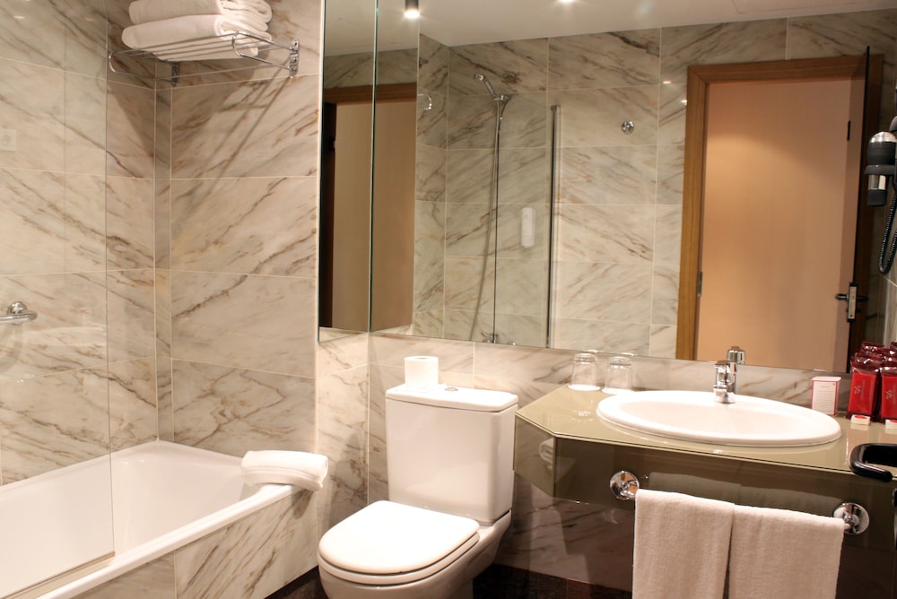 Rafaelhoteles Atocha 67/68