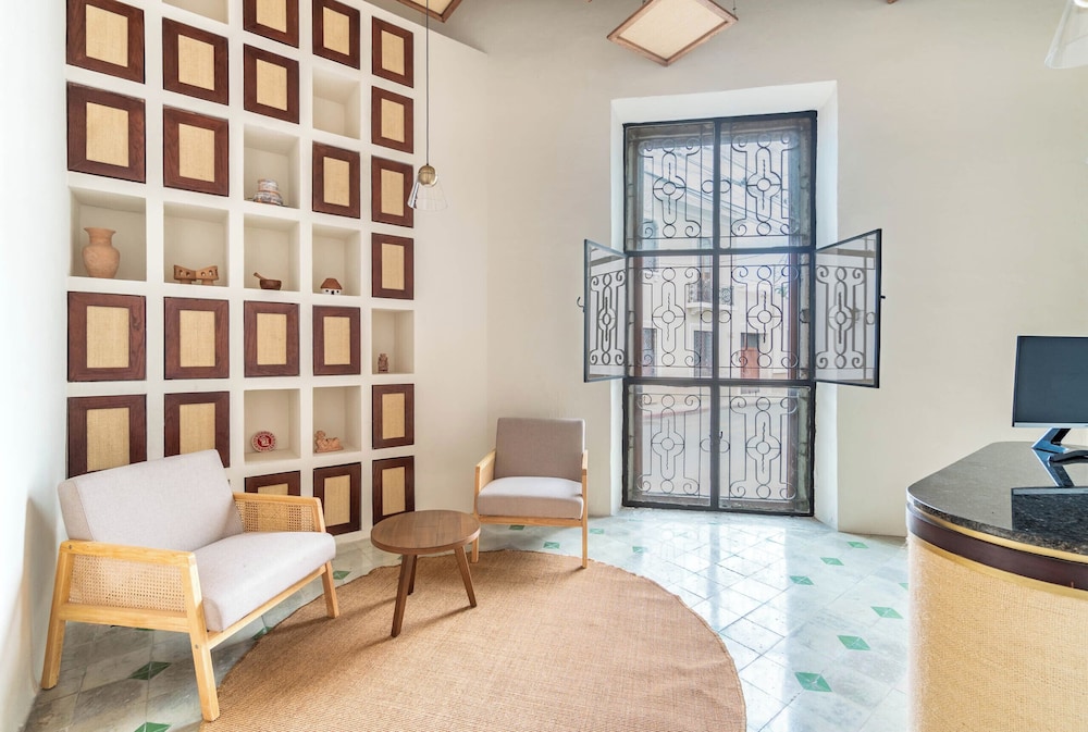Hotel Boutique Santa Elena 18/19