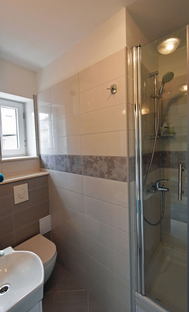 Kuzma Rooms 64/69