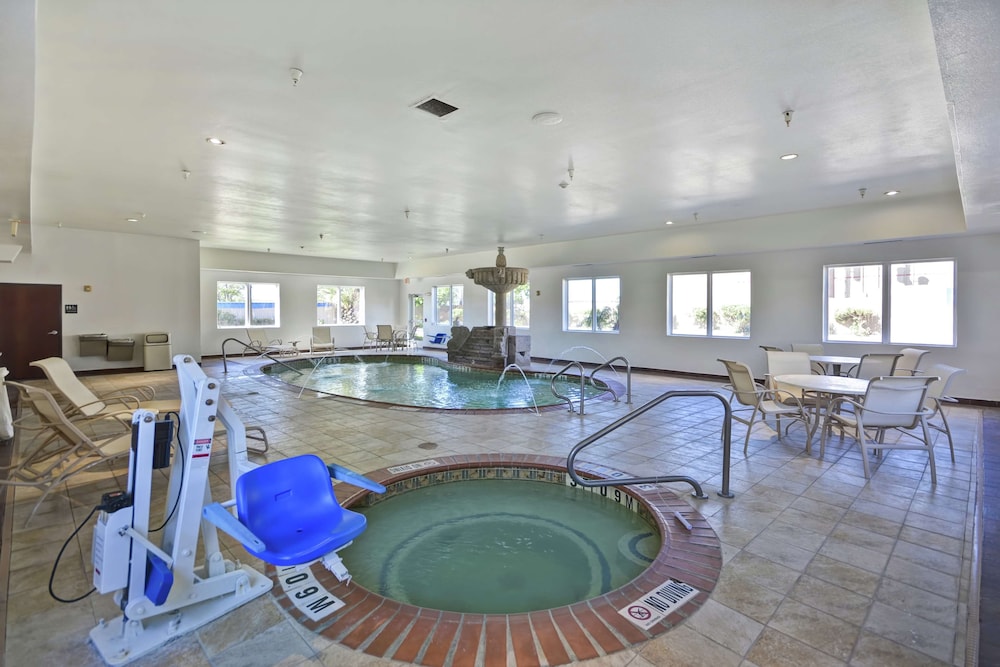 Hampton Inn and Suites Corpus Christi I-37 Navigation Blvd 37/48