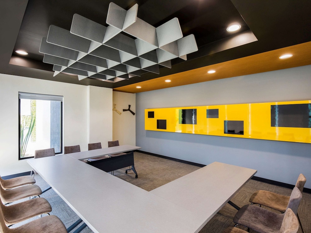 Ibis Tijuana 30/50