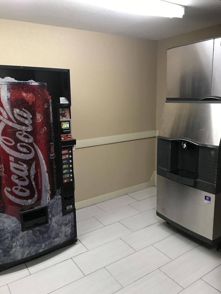 Quality Inn & Suites Maggie Valley - Cherokee Area 37/59