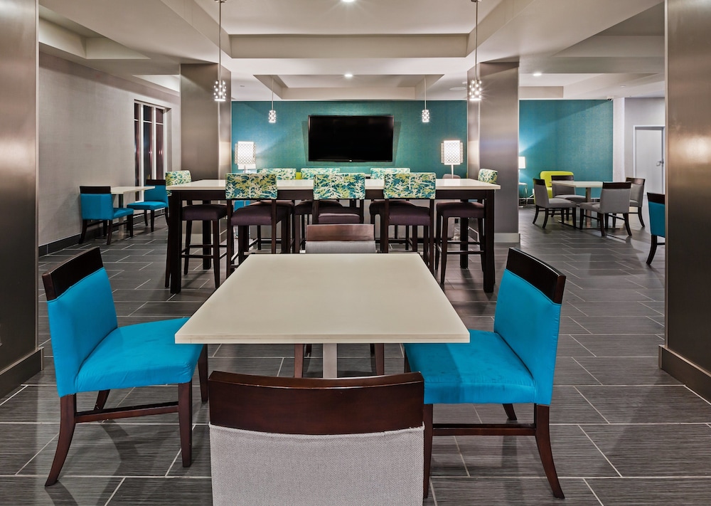 Holiday Inn Express And Suites Killeen-Fort Hood Area 33/43