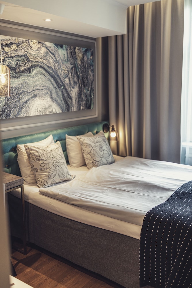 Hotel Poseidon 12/40