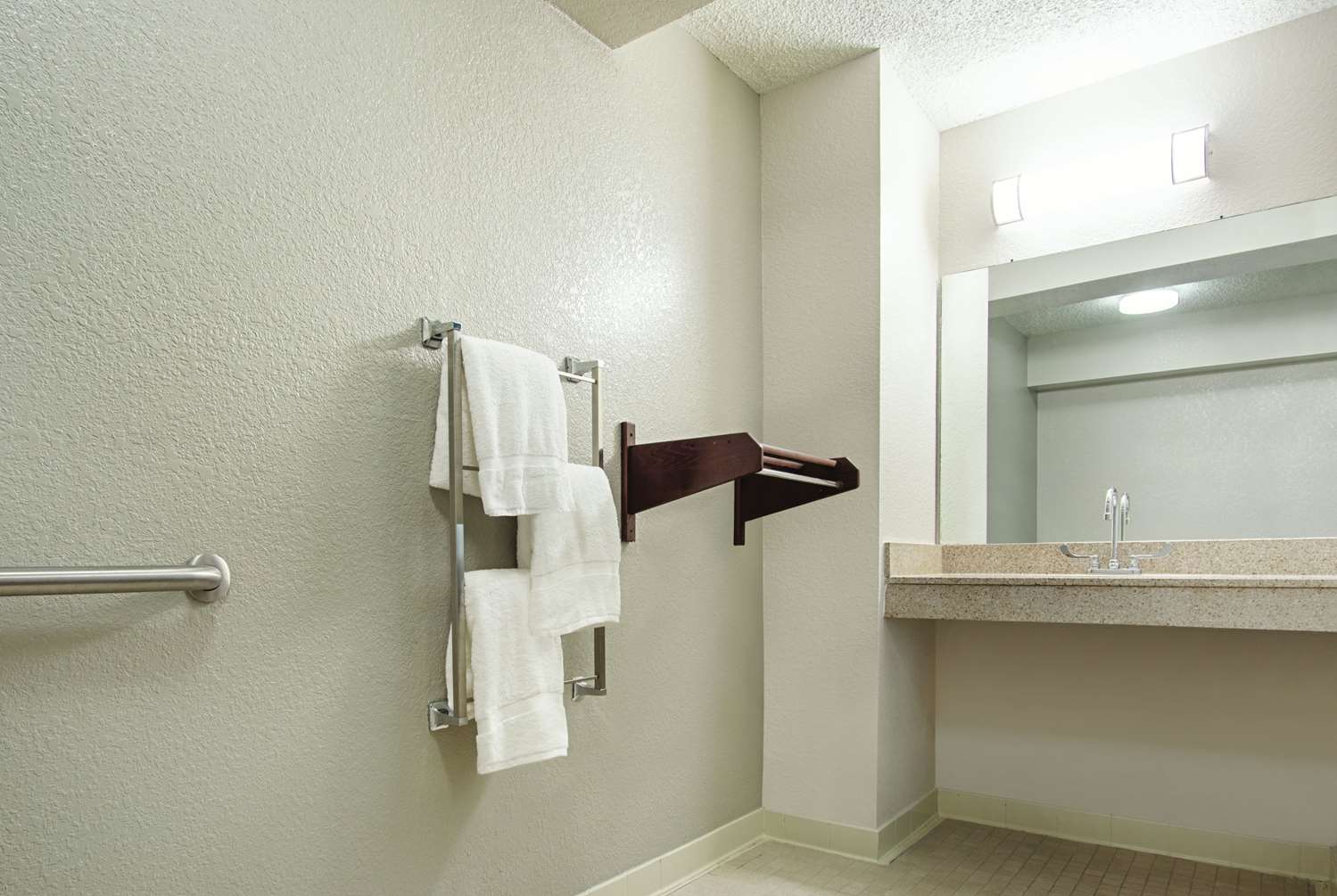 La Quinta Inn by Wyndham West Palm Beach - Florida Turnpike 33/36