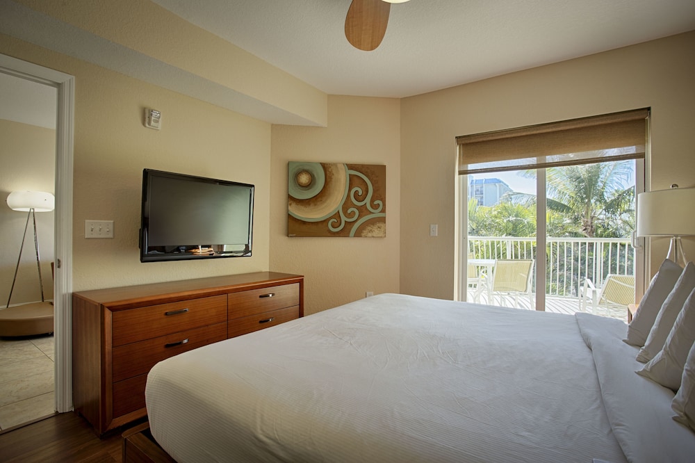 Crystal Palms Beach Resort 27/50