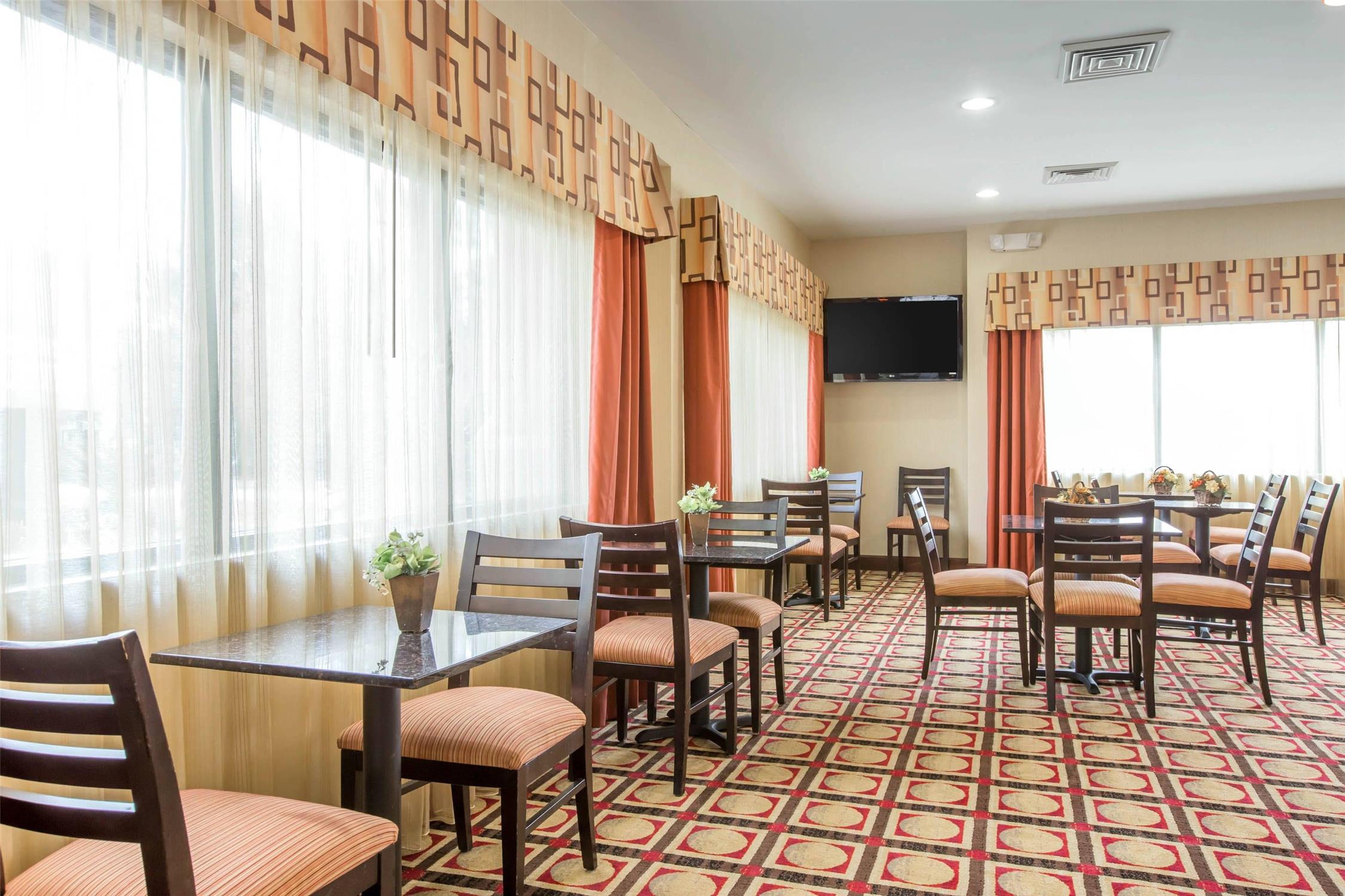 Comfort Suites Golden Isles Gateway 19/33