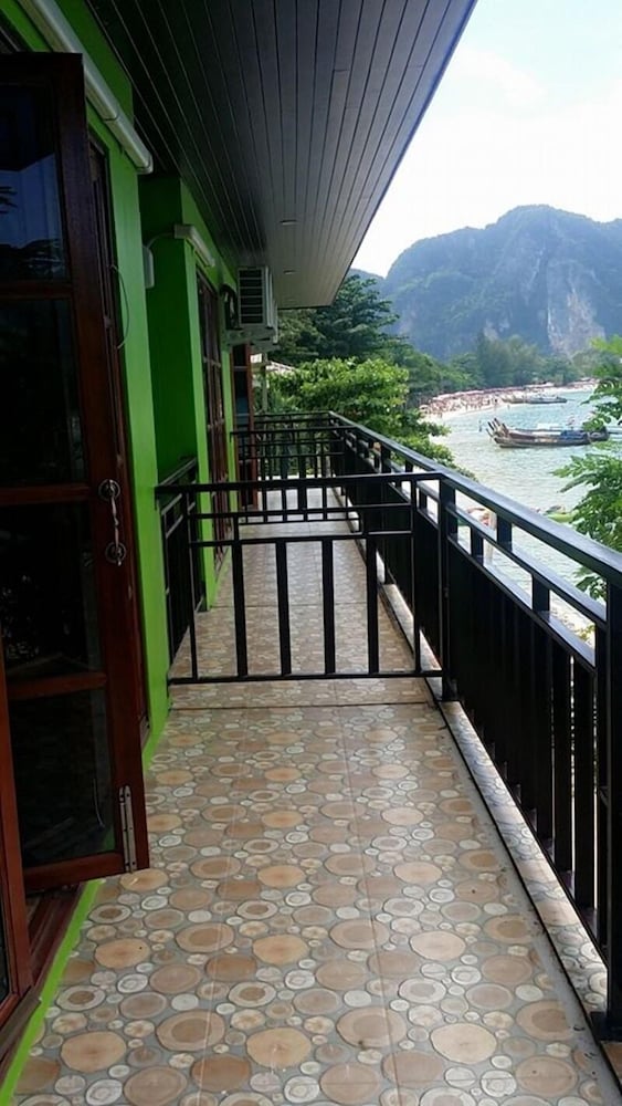 Phi Phi Green House 36/49