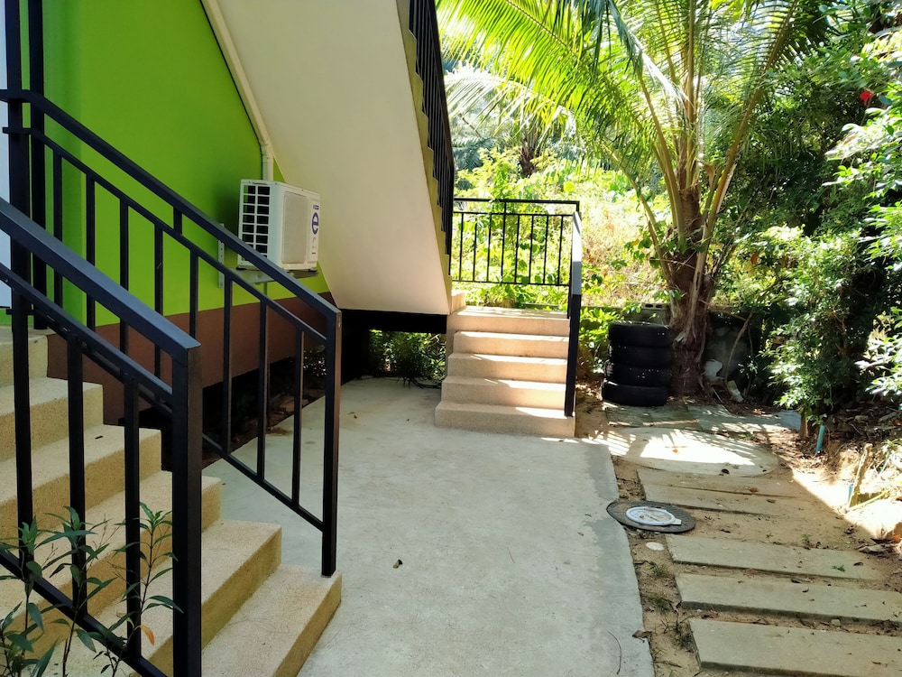 Khaolak C-Nior Bungalow 15/43